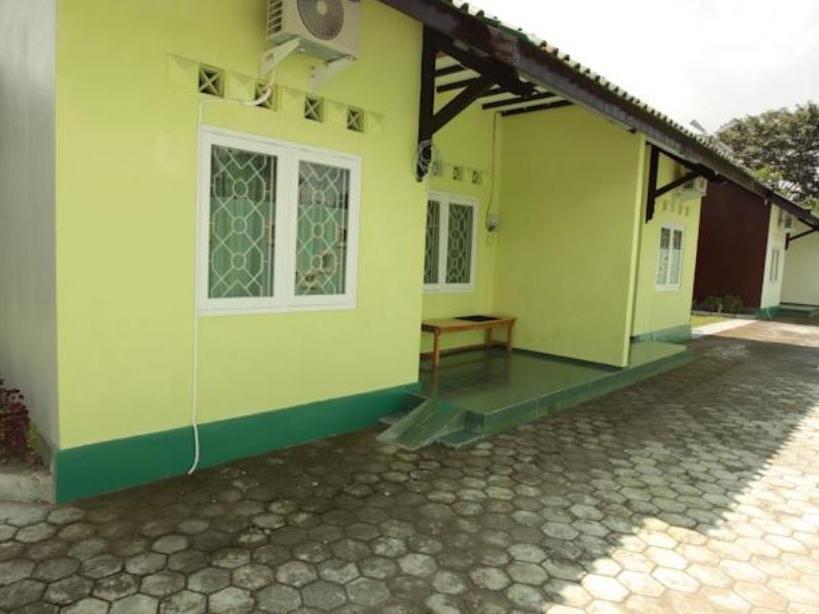 Hotel Reddoorz Near Institut Pertanian Yogyakarta Maguwo Esterno foto